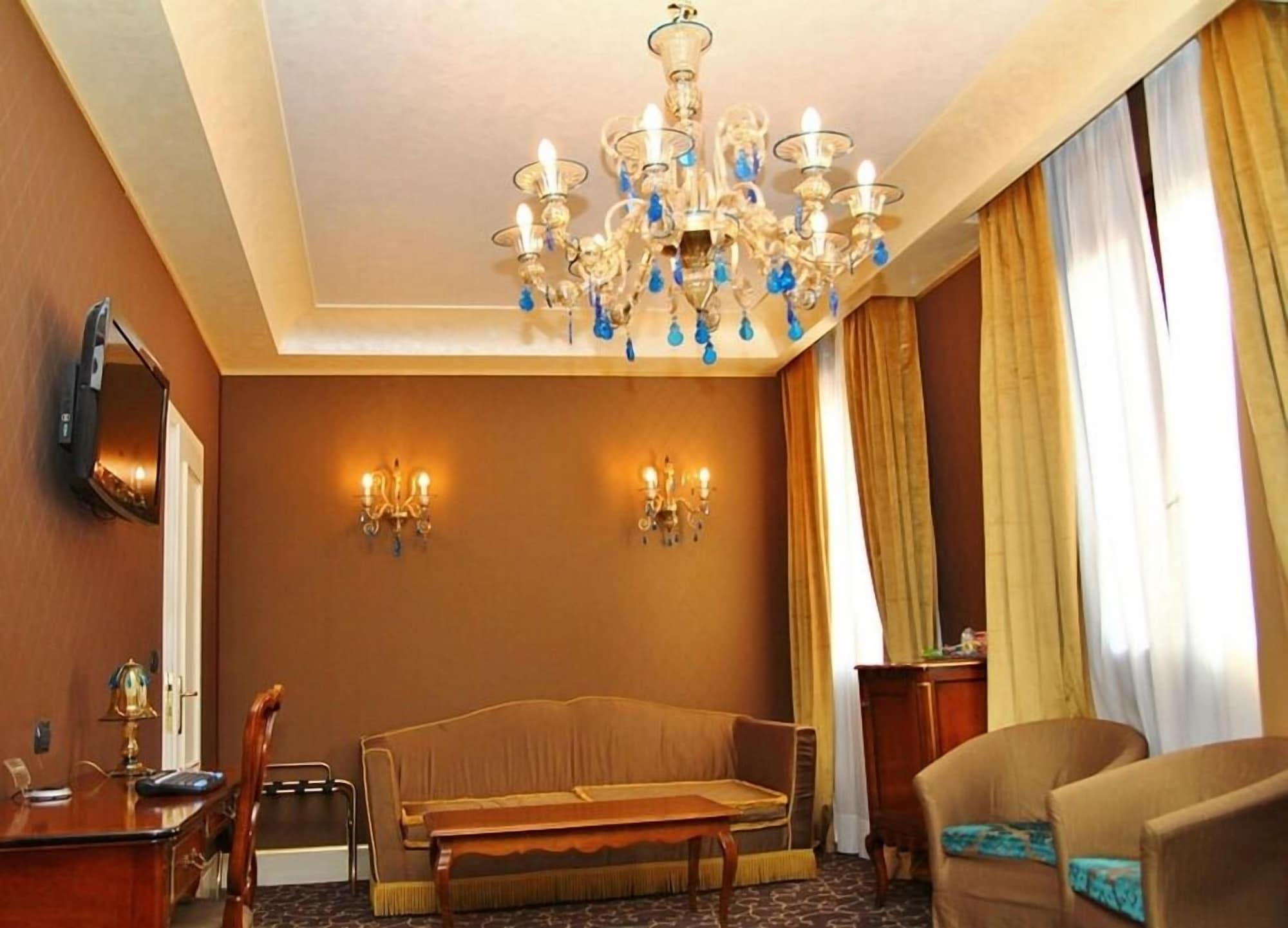 Pesaro Palace Venezia Eksteriør bilde