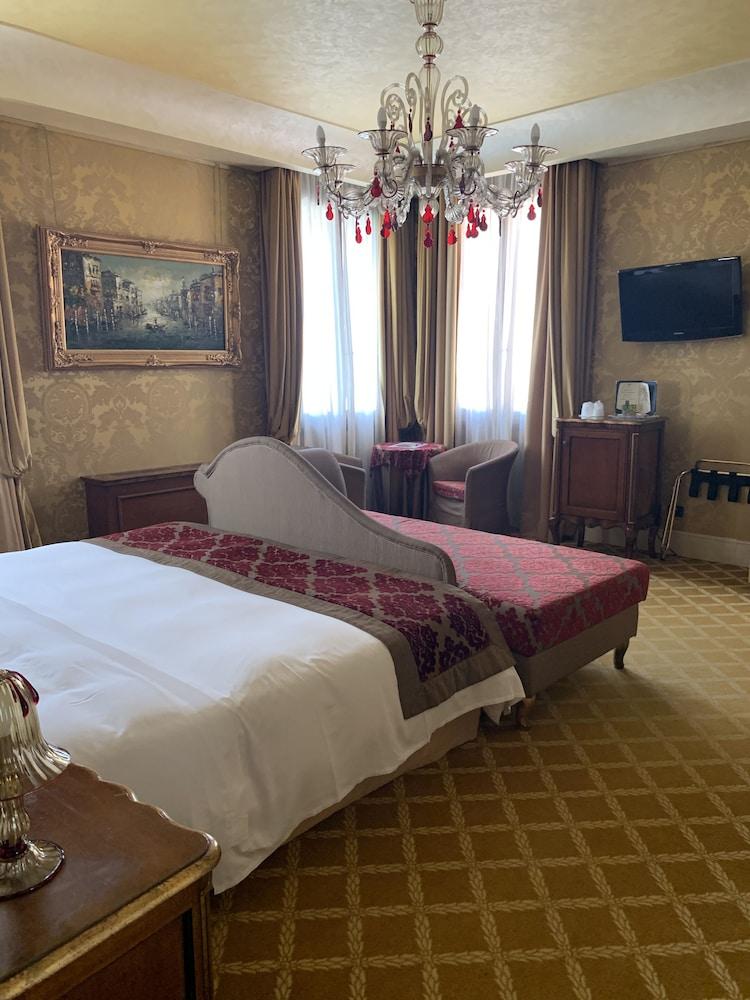 Pesaro Palace Venezia Eksteriør bilde