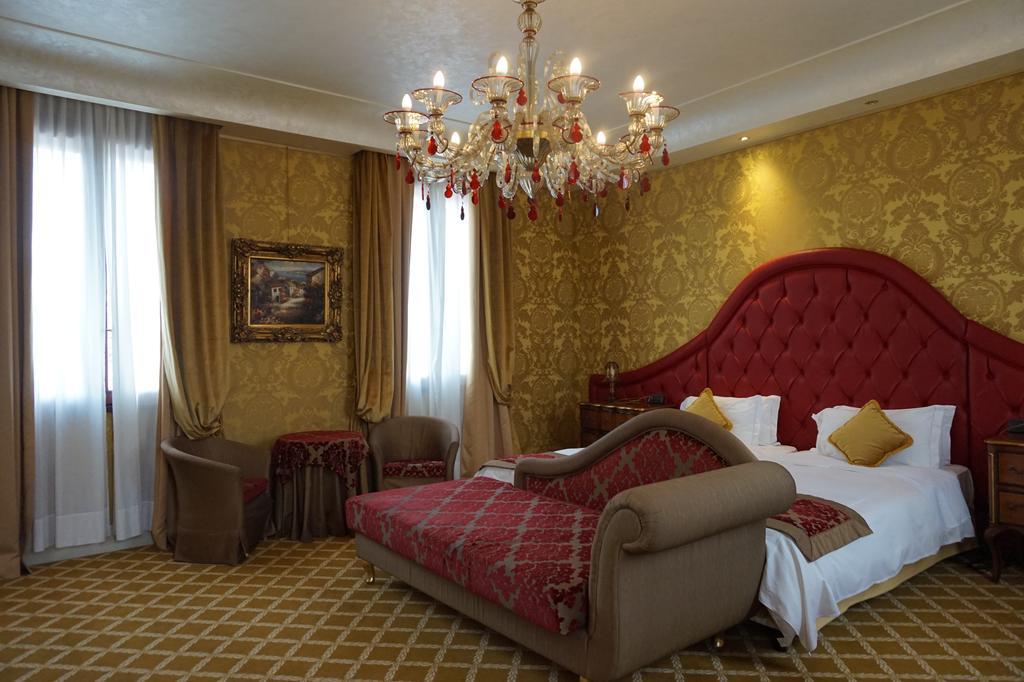 Pesaro Palace Venezia Eksteriør bilde